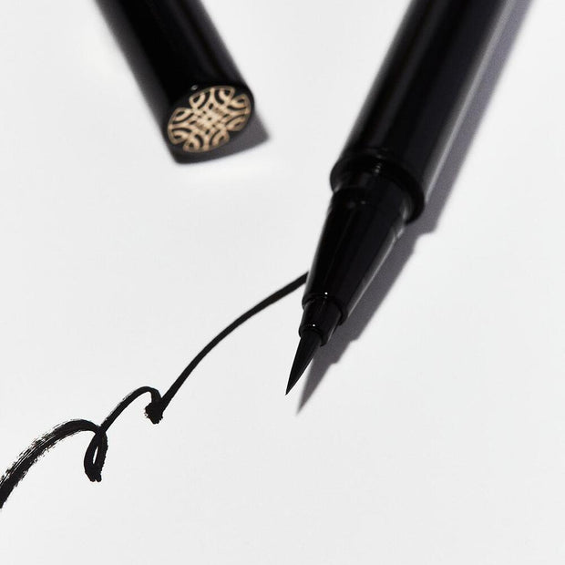 O HUI Real Color Brush Eyeliner Black